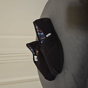 Toms black flat slip ons